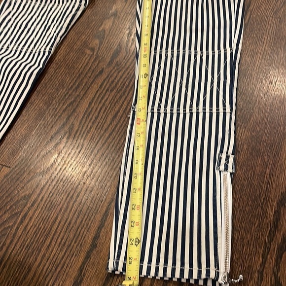 Current/Elliot Cropped Lexton Navy Striped Jeans - Picture 12 of 13